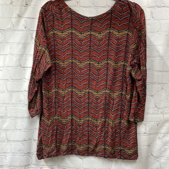 Cato brown design 14/16W stretchy top - Picture 5 of 6